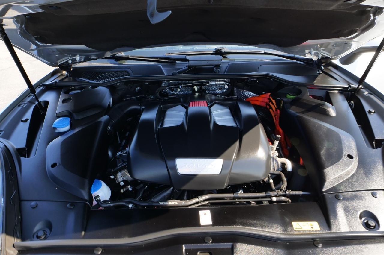 2017 Porsche Cayenne S E-Hybrid Platinum Edition AWD / Premium Package! Lincolnton NC