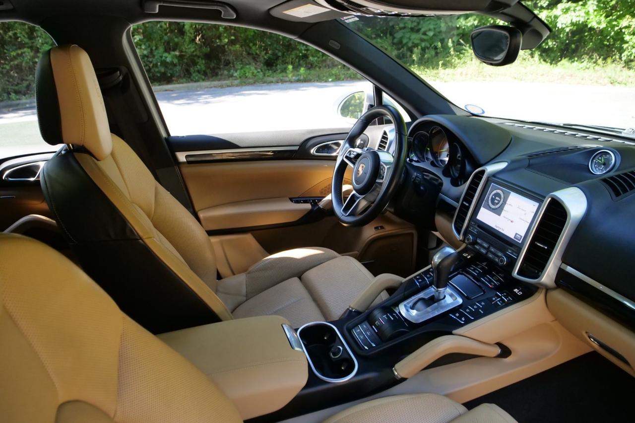 2017 Porsche Cayenne S E-Hybrid Platinum Edition AWD / Premium Package! Lincolnton NC