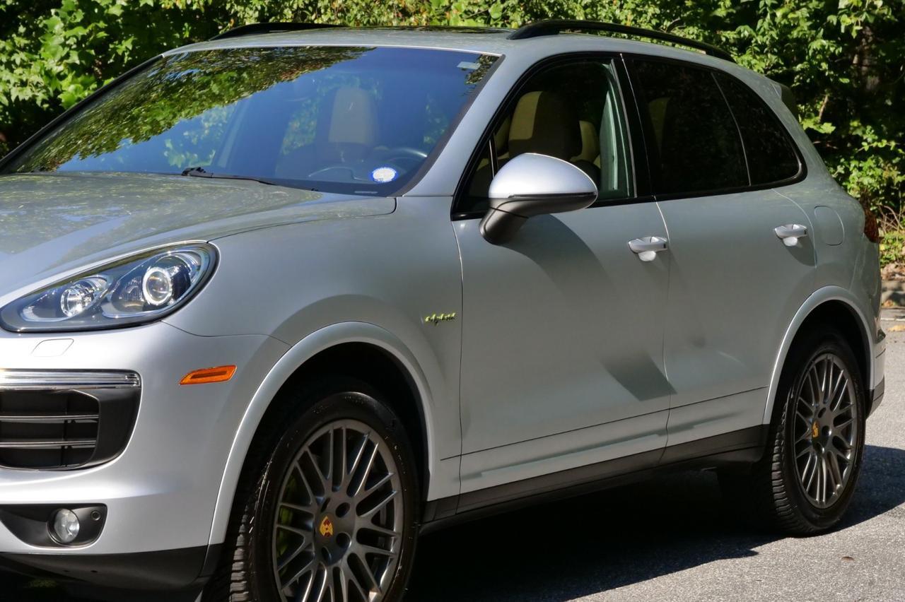 2017 Porsche Cayenne S E-Hybrid Platinum Edition AWD / Premium Package! Lincolnton NC