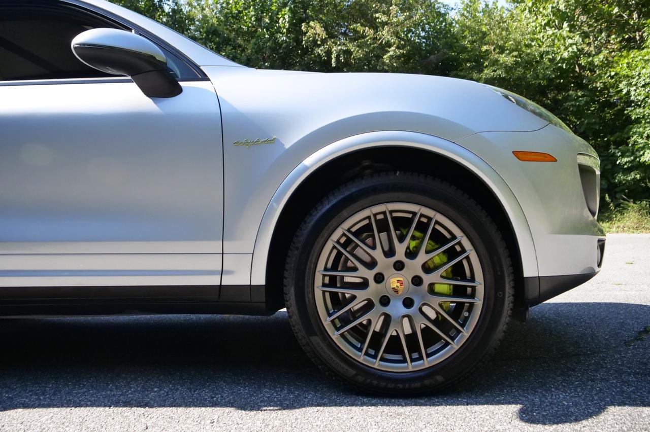 2017 Porsche Cayenne S E-Hybrid Platinum Edition AWD / Premium Package! Lincolnton NC