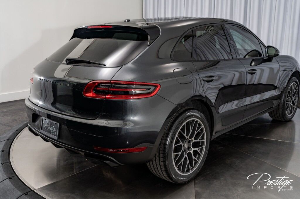 2017 Porsche Macan North Miami Beach FL
