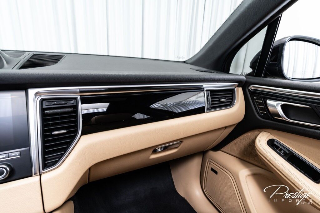 2017 Porsche Macan North Miami Beach FL