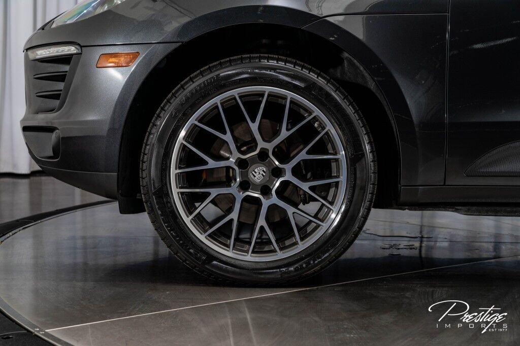 2017 Porsche Macan North Miami Beach FL