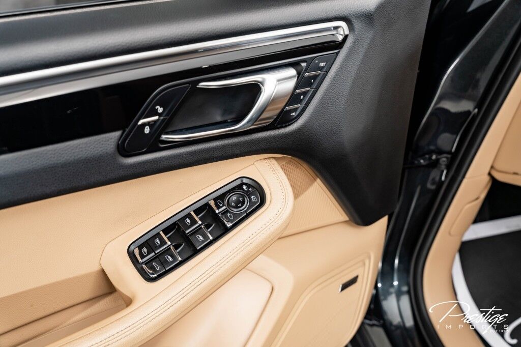 2017 Porsche Macan North Miami Beach FL
