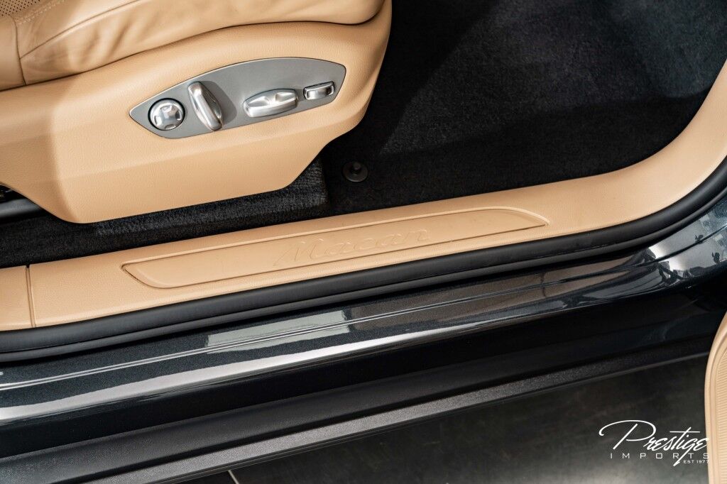 2017 Porsche Macan North Miami Beach FL