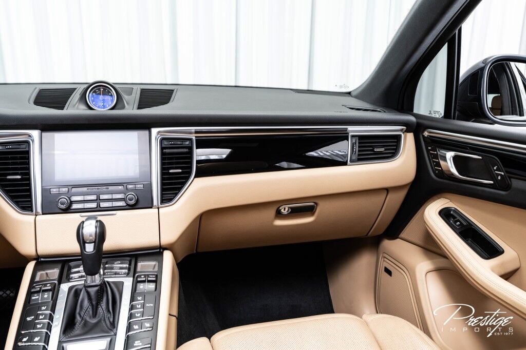 2017 Porsche Macan North Miami Beach FL