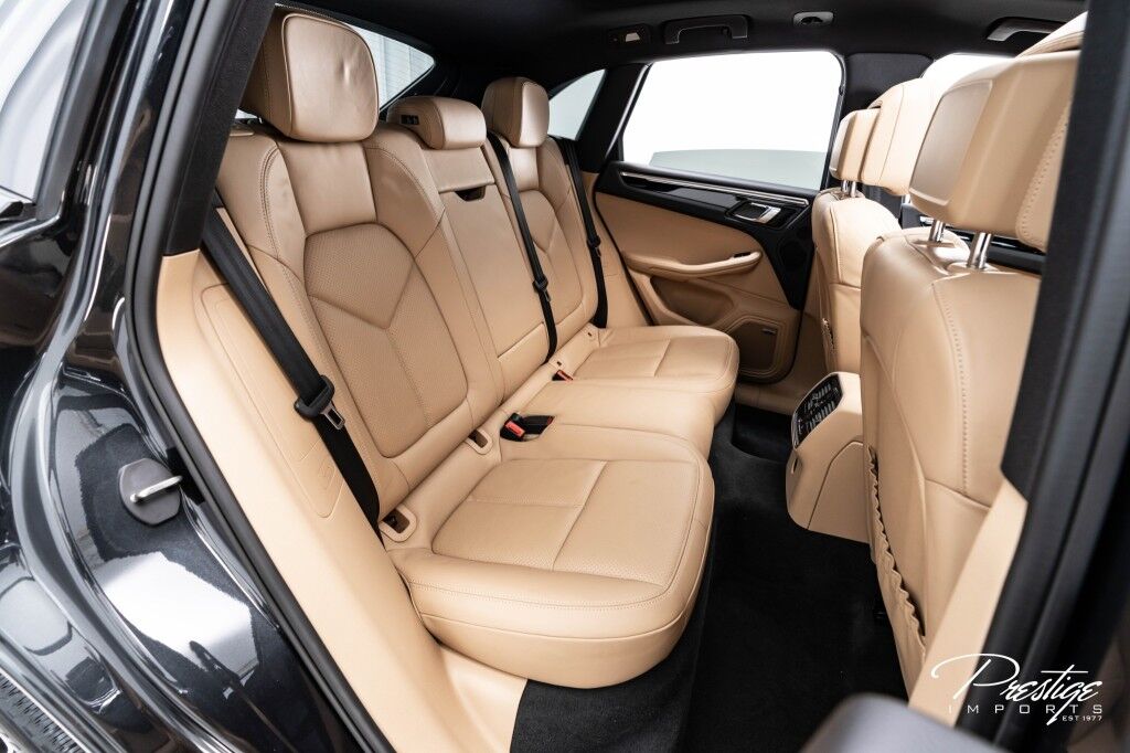 2017 Porsche Macan North Miami Beach FL