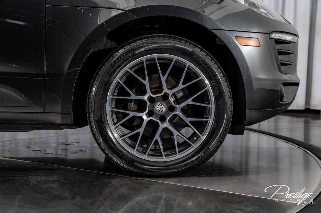 2017 Porsche Macan North Miami Beach FL