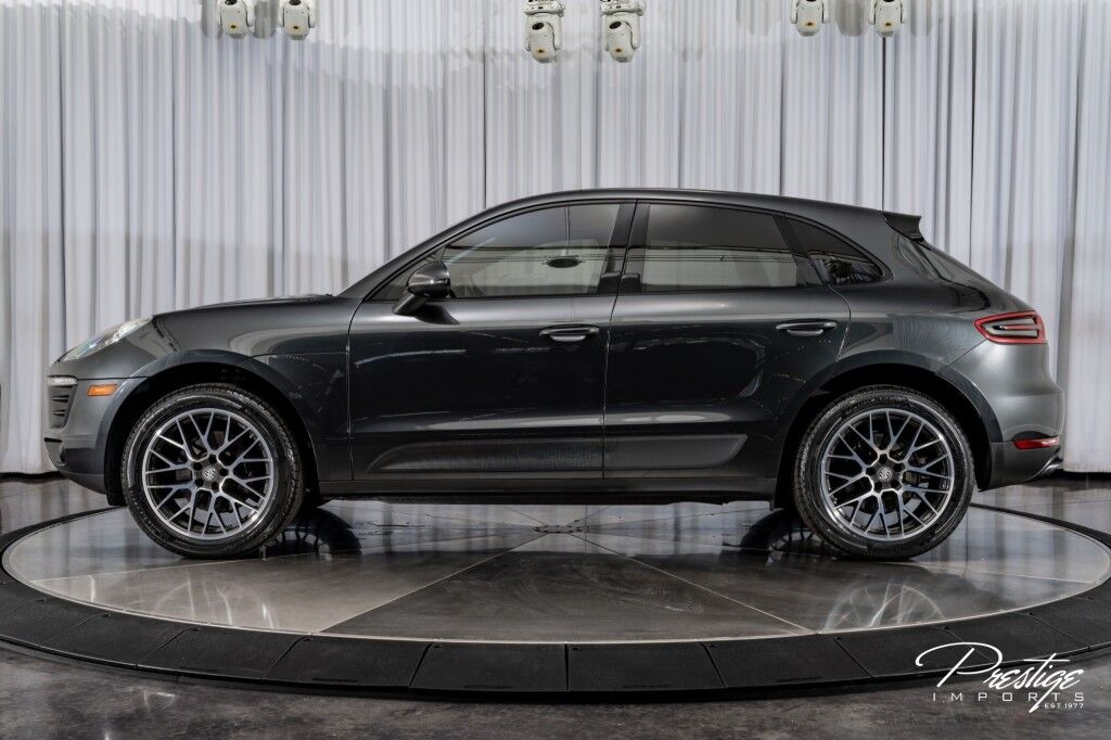 2017 Porsche Macan North Miami Beach FL