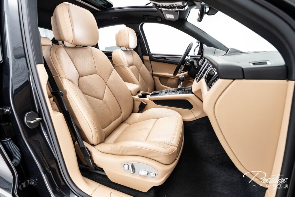 2017 Porsche Macan North Miami Beach FL