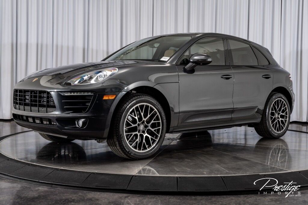 2017 Porsche Macan North Miami Beach FL