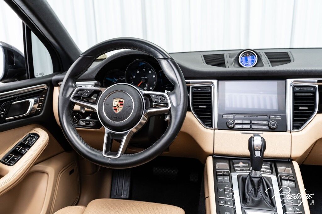 2017 Porsche Macan North Miami Beach FL