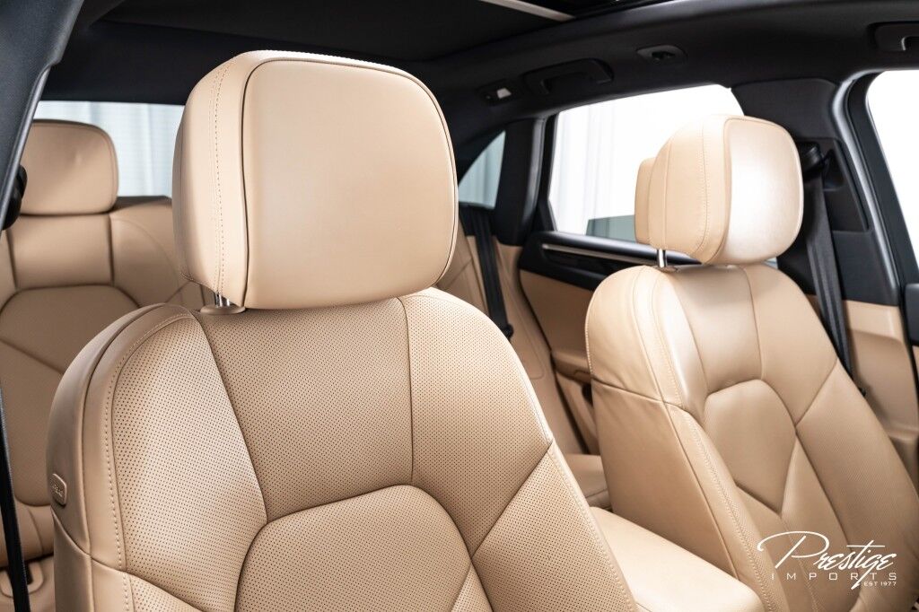 2017 Porsche Macan North Miami Beach FL