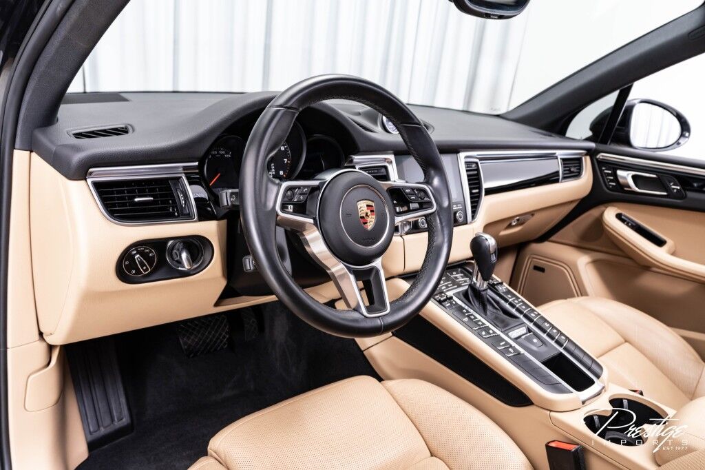 2017 Porsche Macan North Miami Beach FL