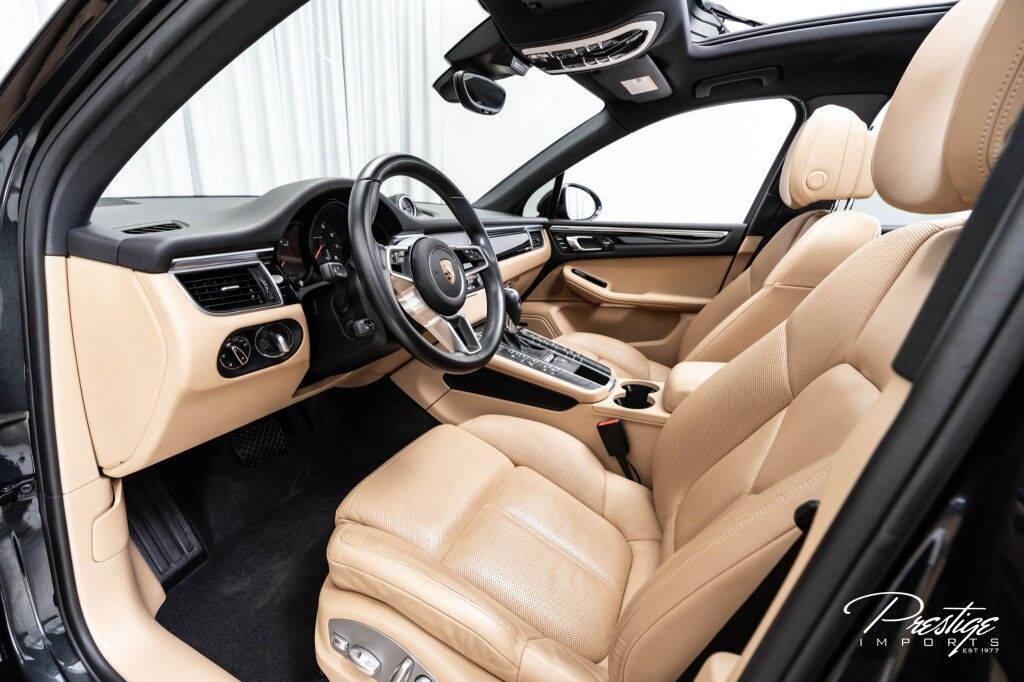 2017 Porsche Macan North Miami Beach FL