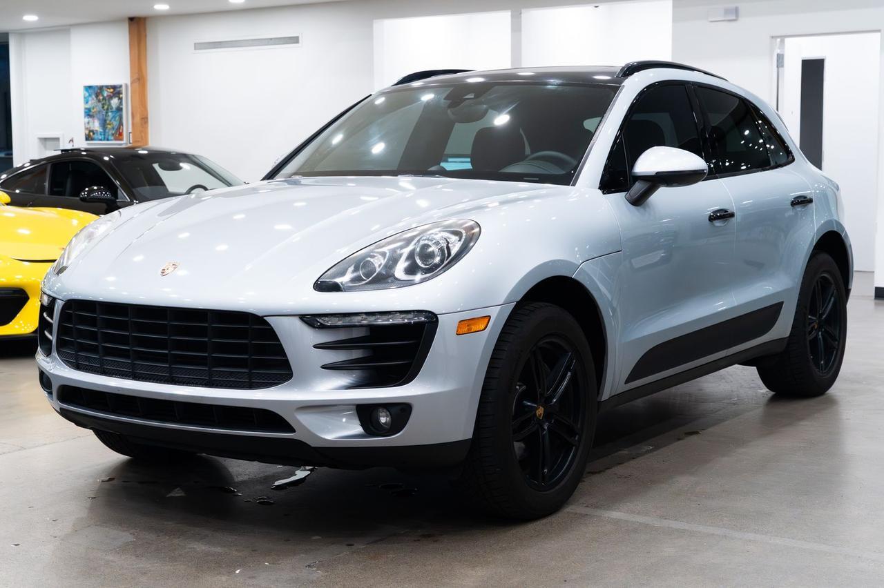 2017 Porsche Macan Base