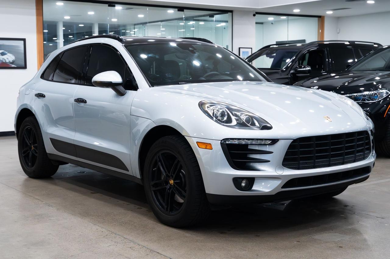 2017 Porsche Macan Base