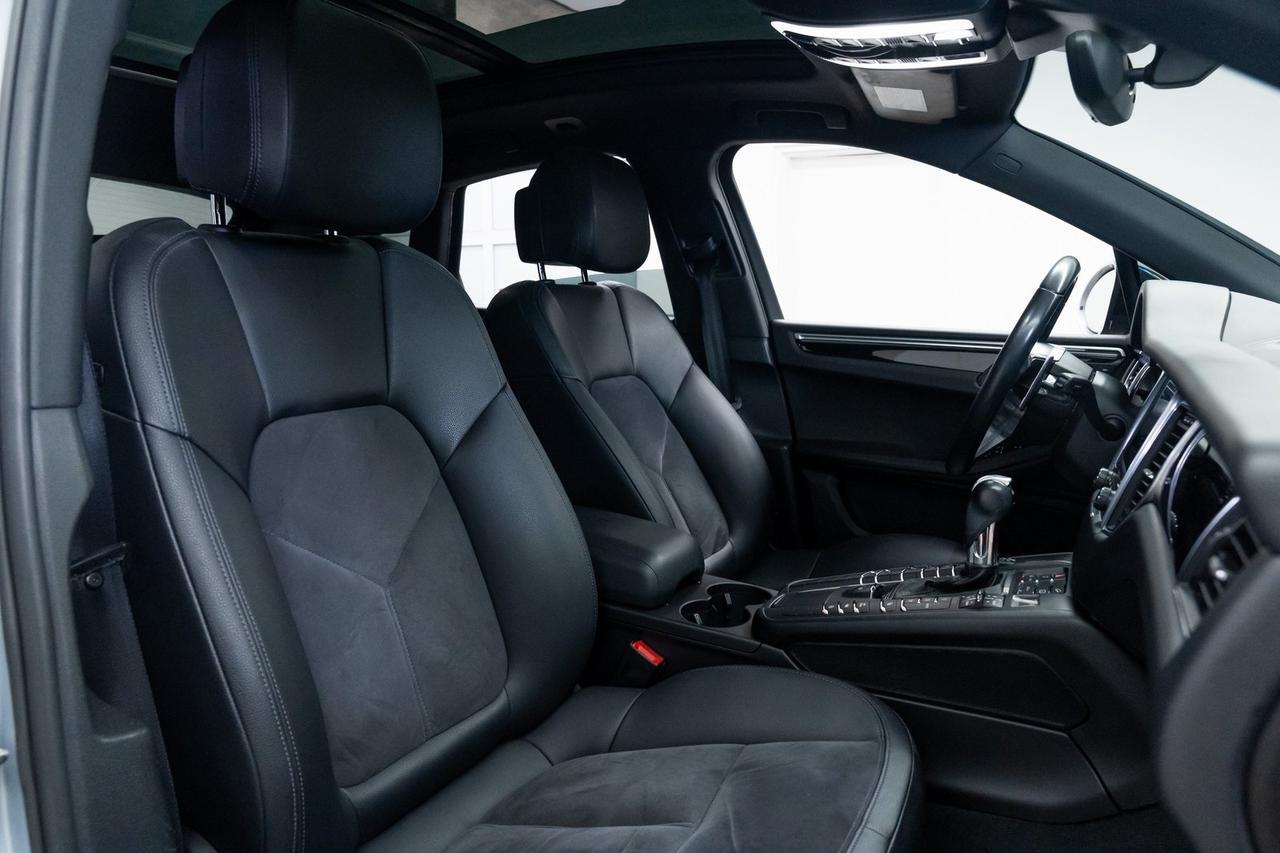 2017 Porsche Macan Base Heated Seats Bose Audio Panoramic Moonroof Portland OR