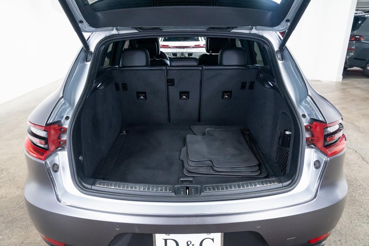 2017 Porsche Macan Base Heated Seats Bose Audio Panoramic Moonroof Portland OR