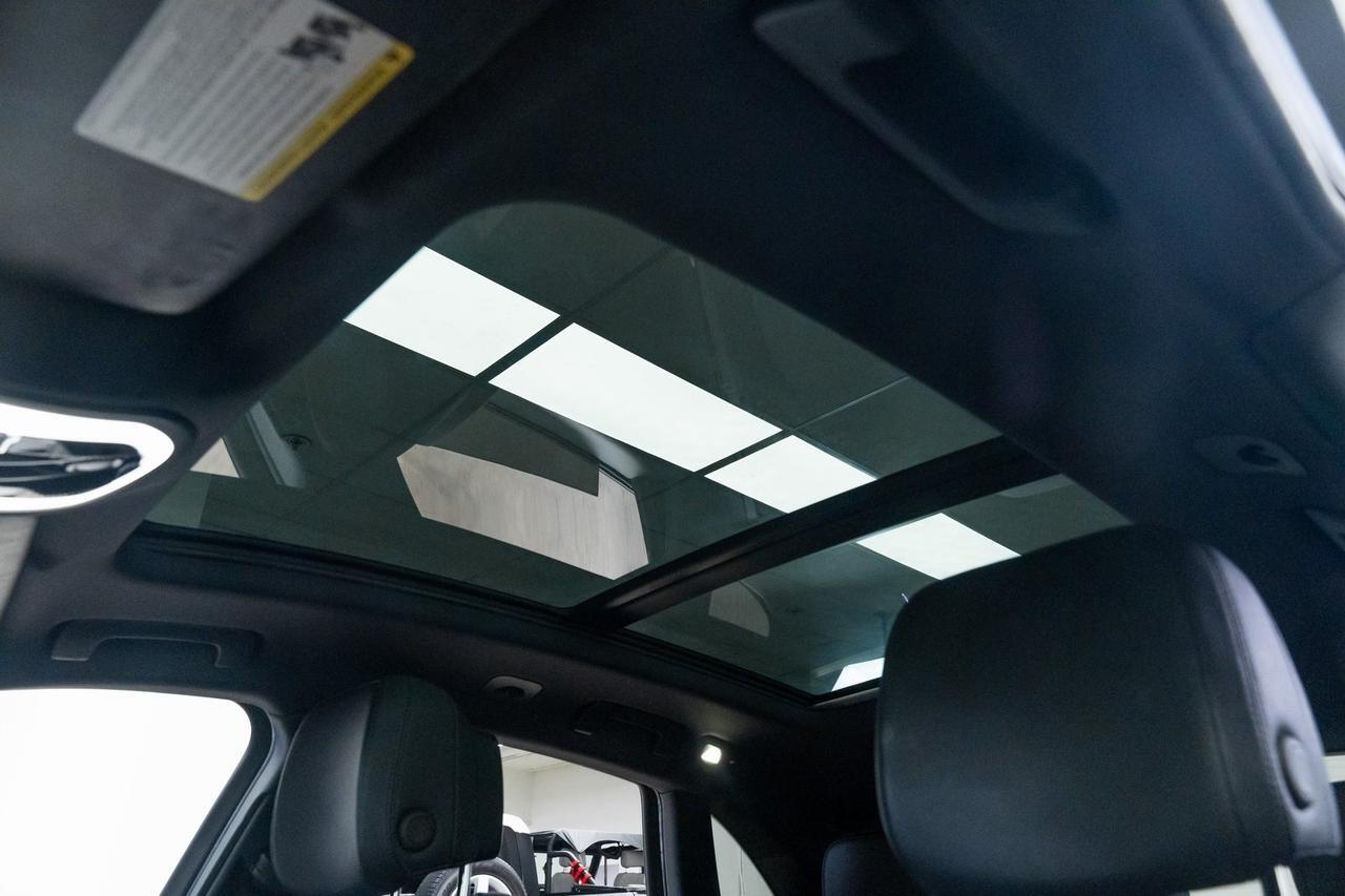 2017 Porsche Macan Base Heated Seats Bose Audio Panoramic Moonroof Portland OR