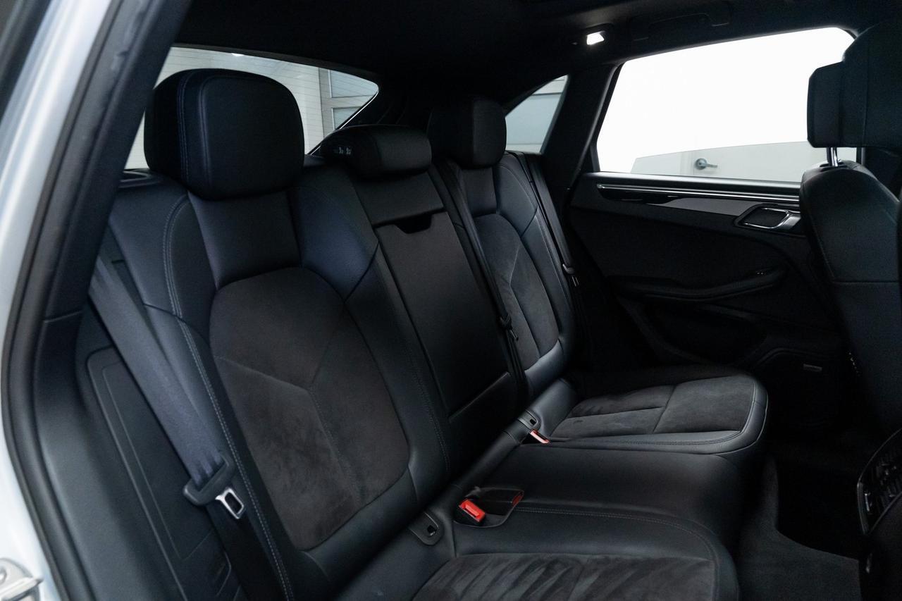 2017 Porsche Macan Base Heated Seats Bose Audio Panoramic Moonroof Portland OR