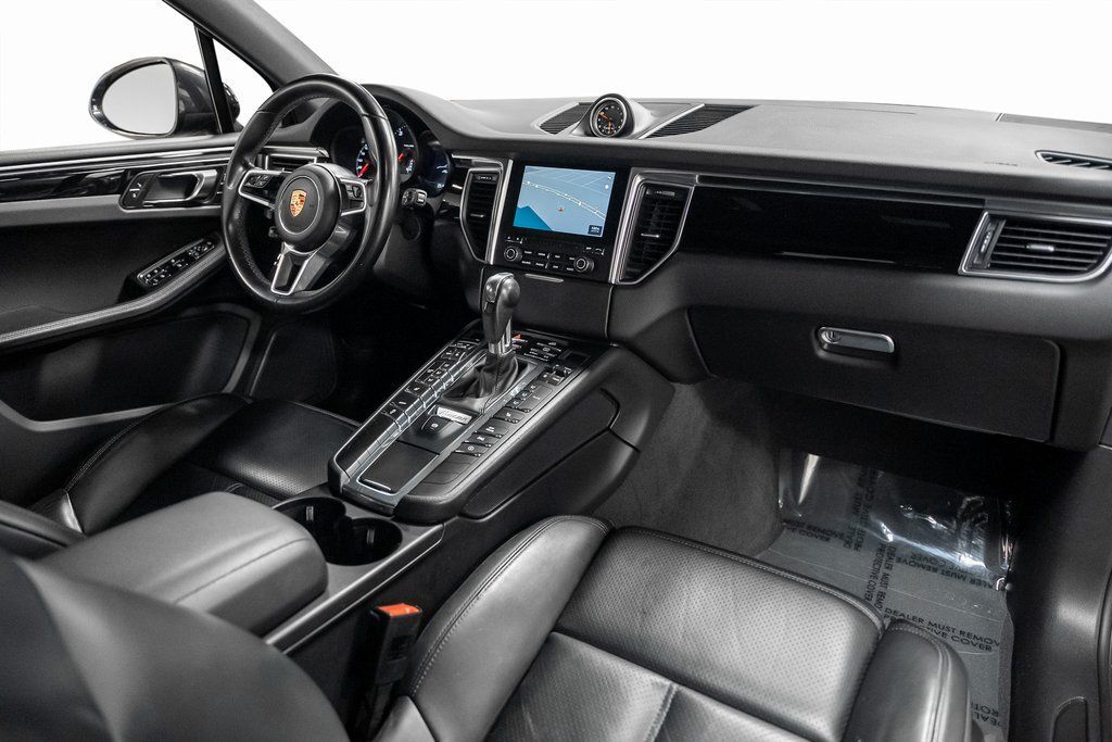 2017 Porsche Macan Base