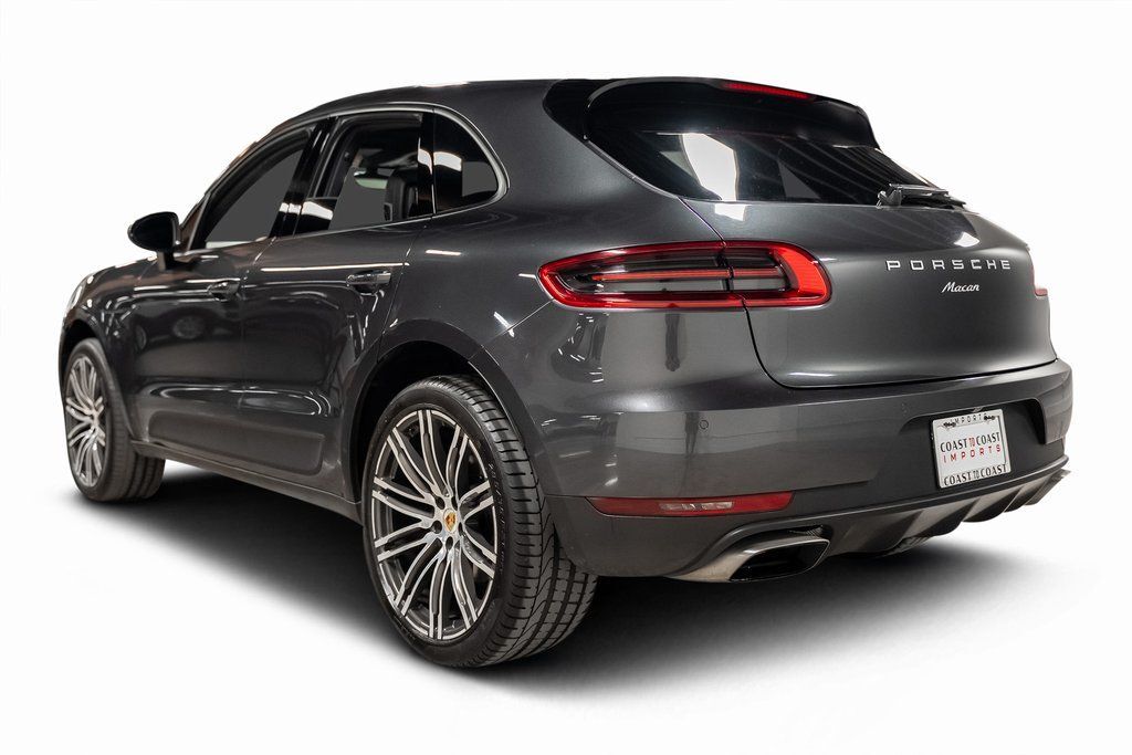 2017 Porsche Macan Base