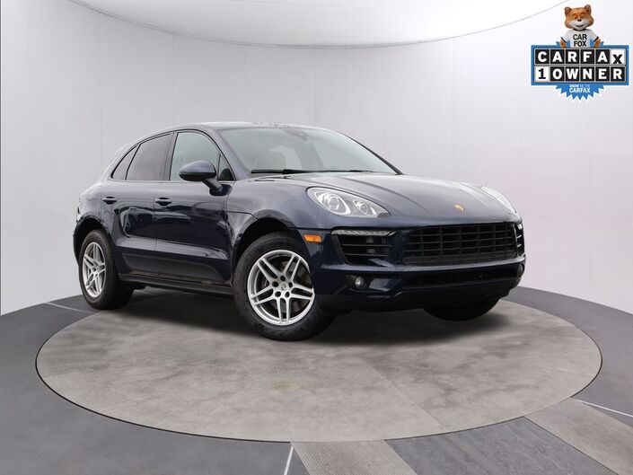 2017 Porsche Macan Base Oshkosh WI