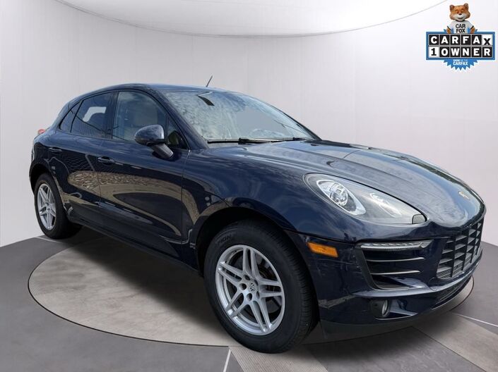2017 Porsche Macan Base Oshkosh WI