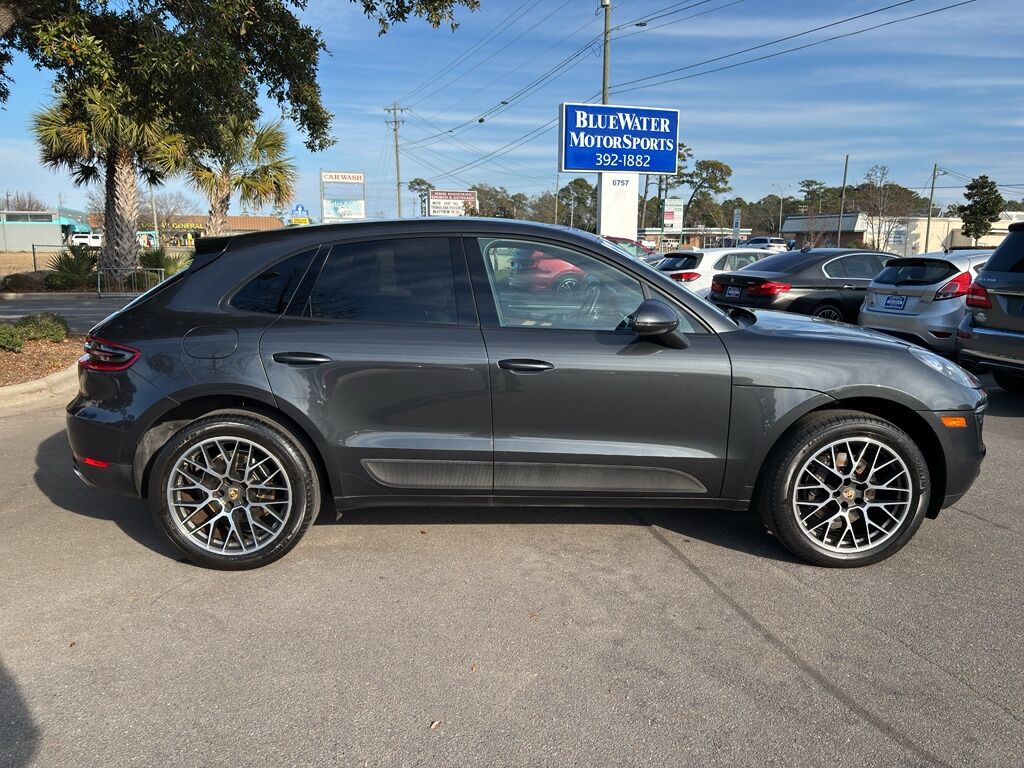 2017 Porsche Macan Base
