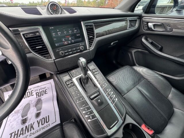 2017 Porsche Macan GTS Gaston SC