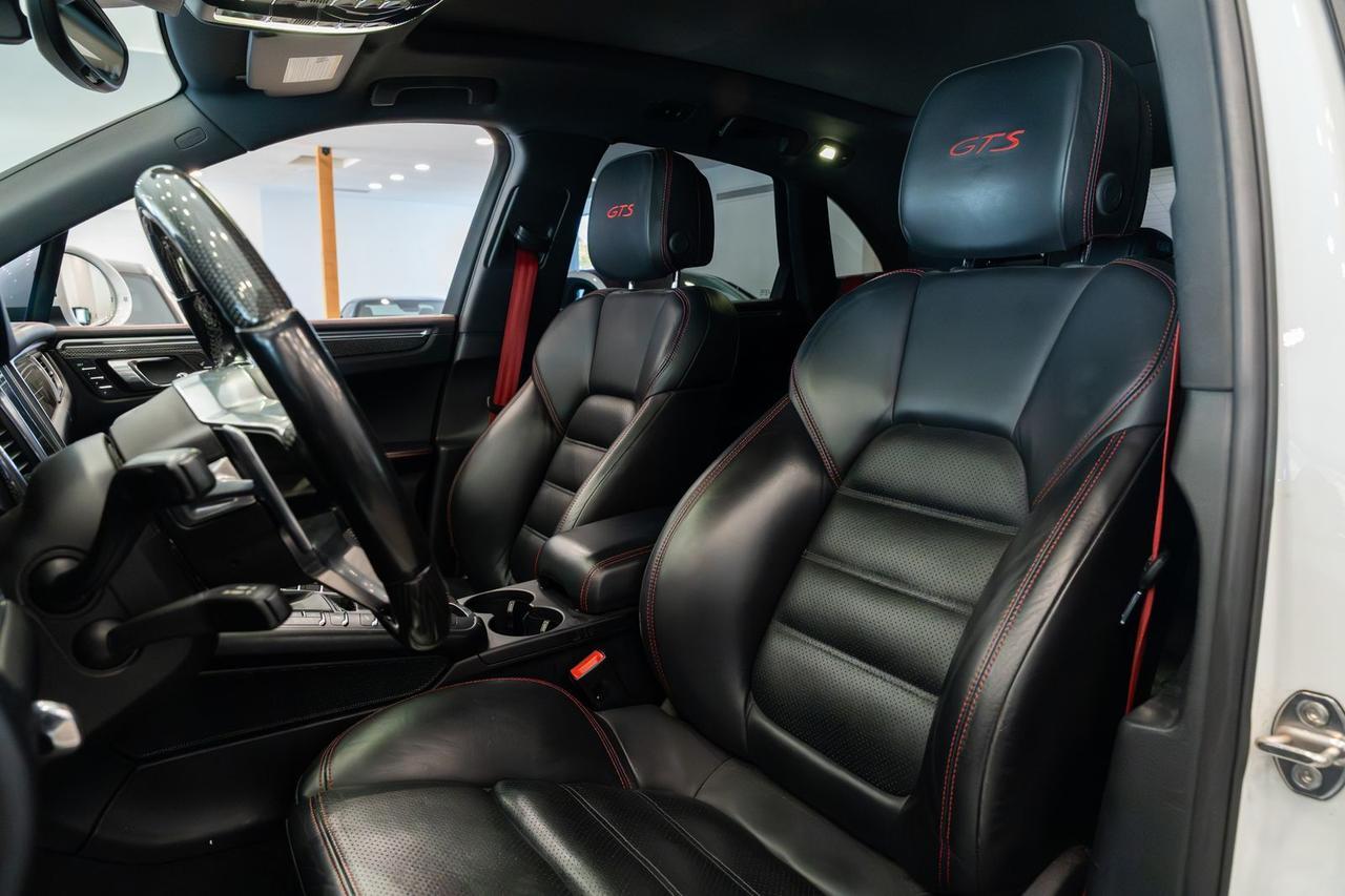 2017 Porsche Macan GTS Gladstone OR