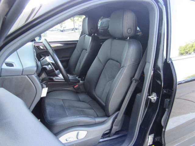 2017 Porsche Macan Macan Plano TX