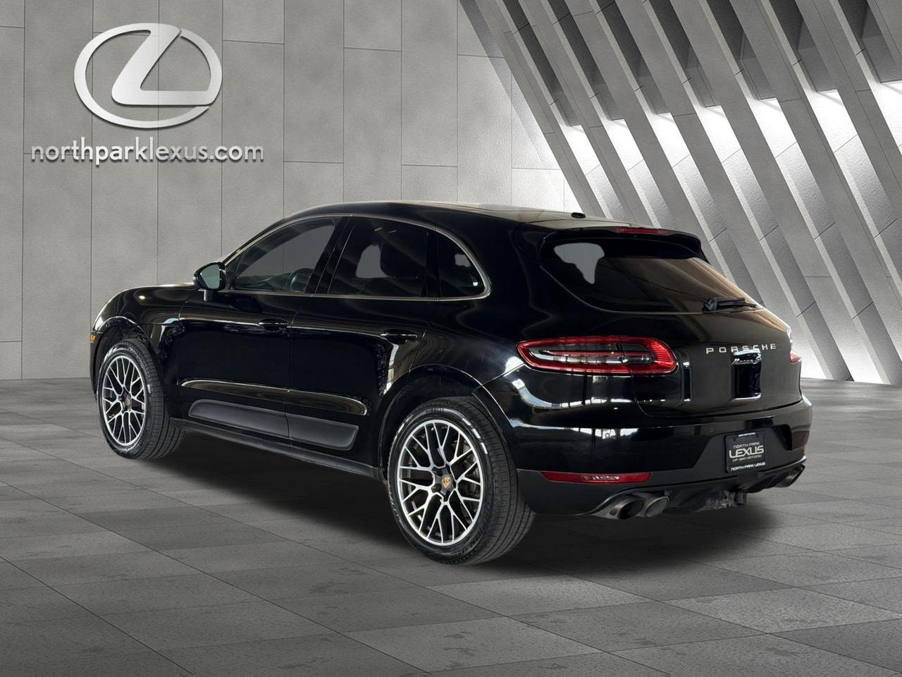 2017 Porsche Macan S