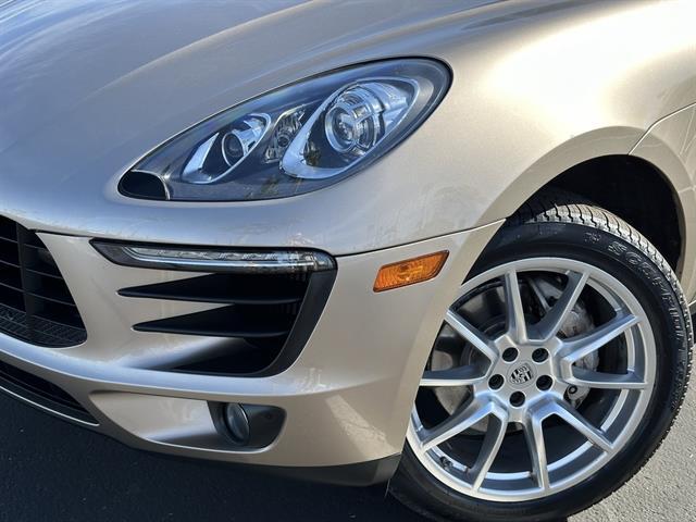 2017 Porsche Macan S