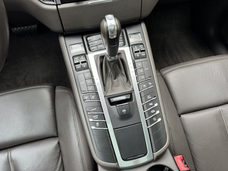 2017 Porsche Macan S Willow Grove PA