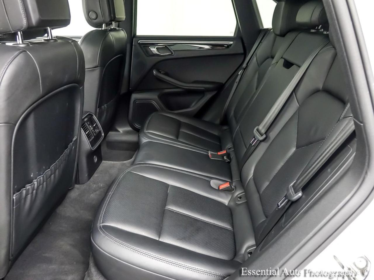 2017 Porsche Macan S Willowbrook IL
