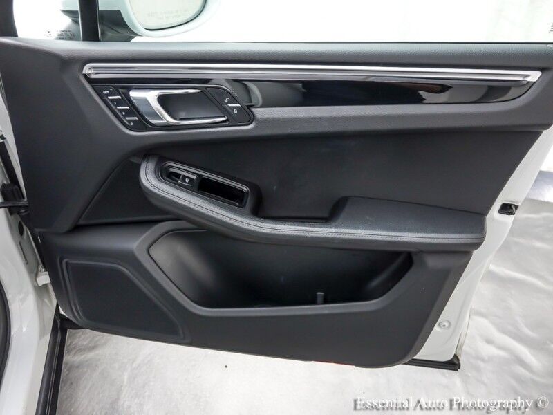 2017 Porsche Macan S Willowbrook IL