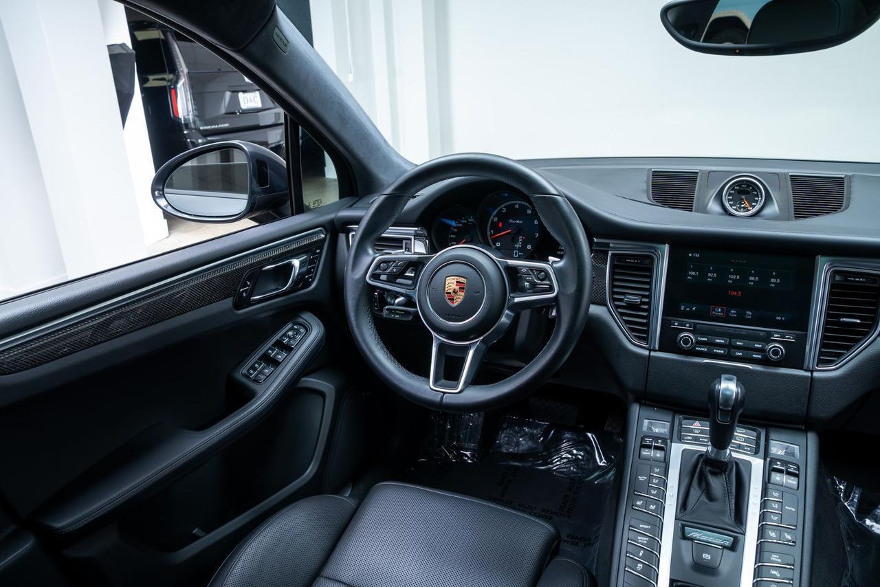2017 Porsche Macan Turbo Premium Package Plus Carbon Fiber Interior Package Portland OR