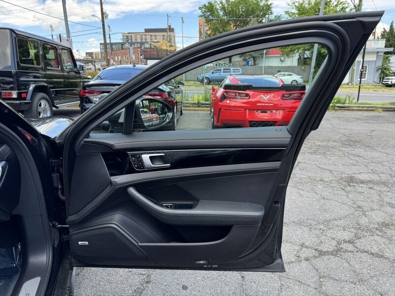 2017 Porsche Panamera 4 Arlington VA