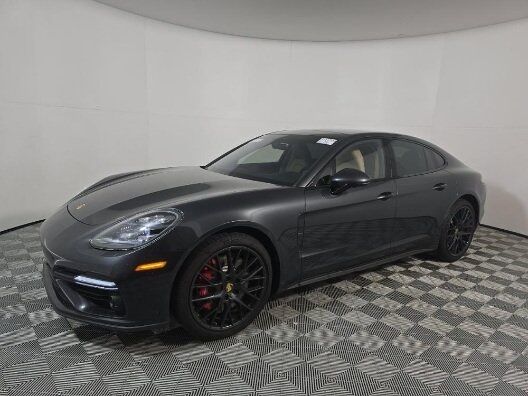 2017 Porsche Panamera