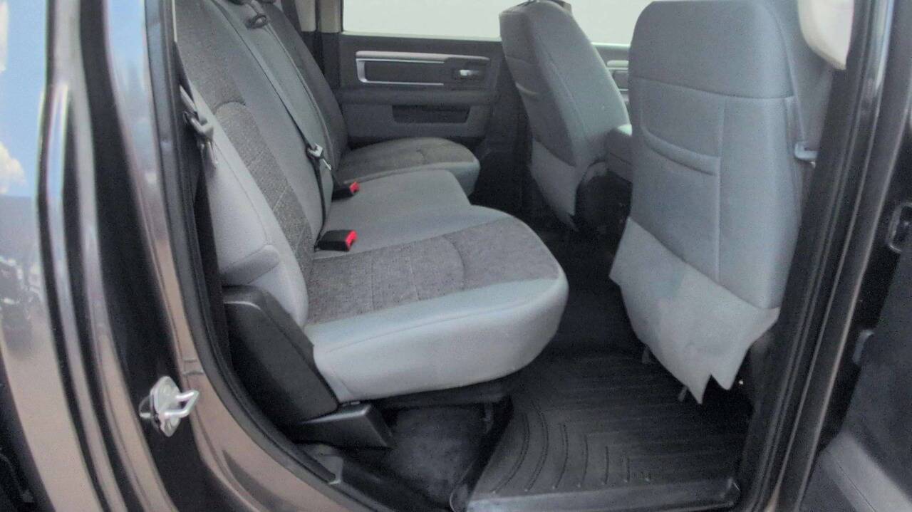 2017 RAM 1500 Big Horn 4x4 4dr Crew Cab 5.5 ft. SB Pickup Lake Orion MI