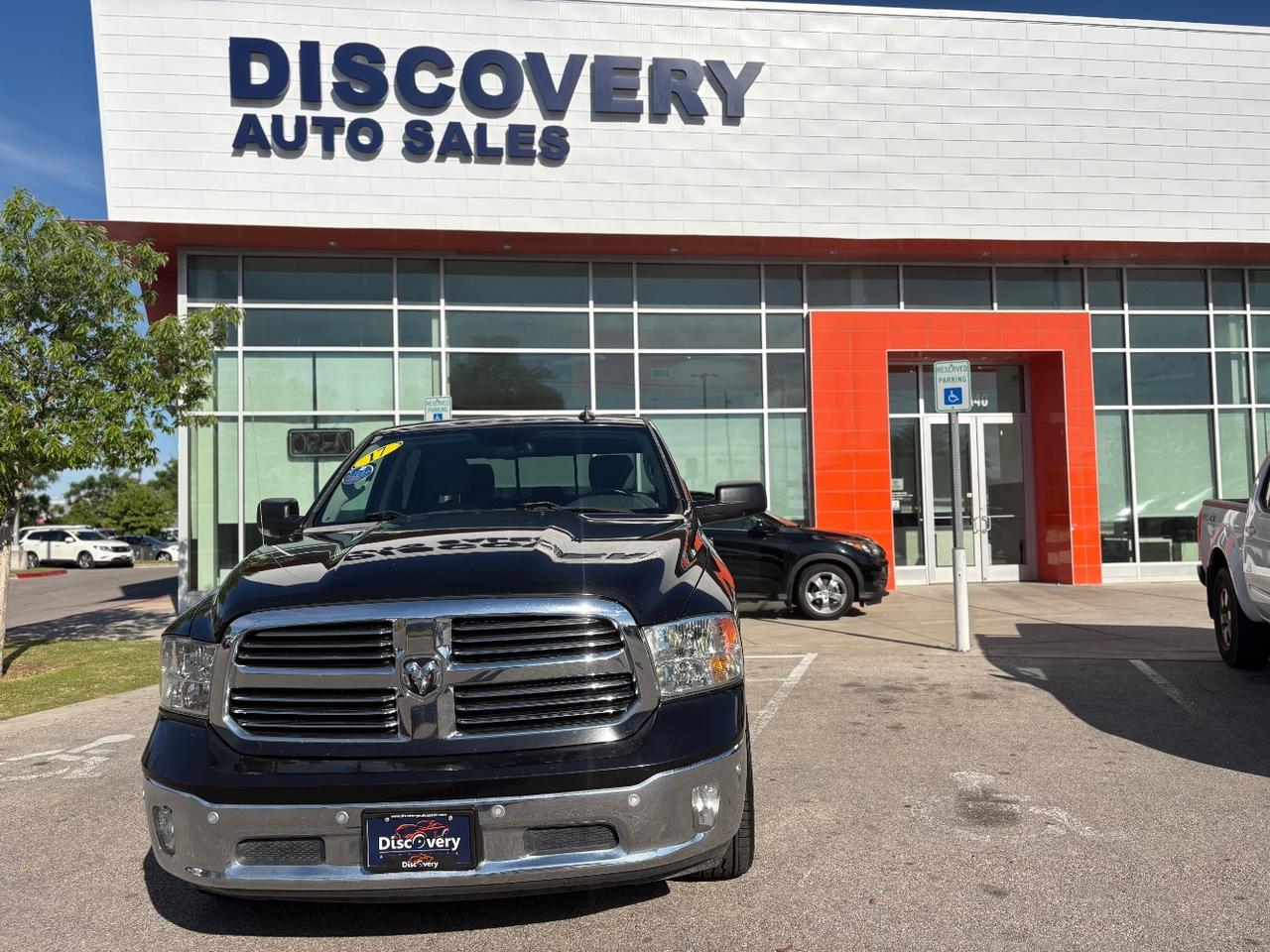 2017 RAM 1500 SLT Crew Cab SWB 2WD