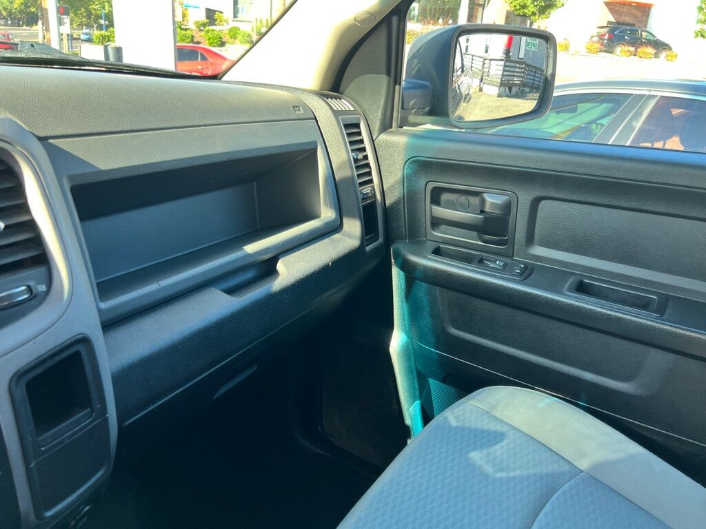 2017 RAM 1500 TRADESMAN Des Moines WA