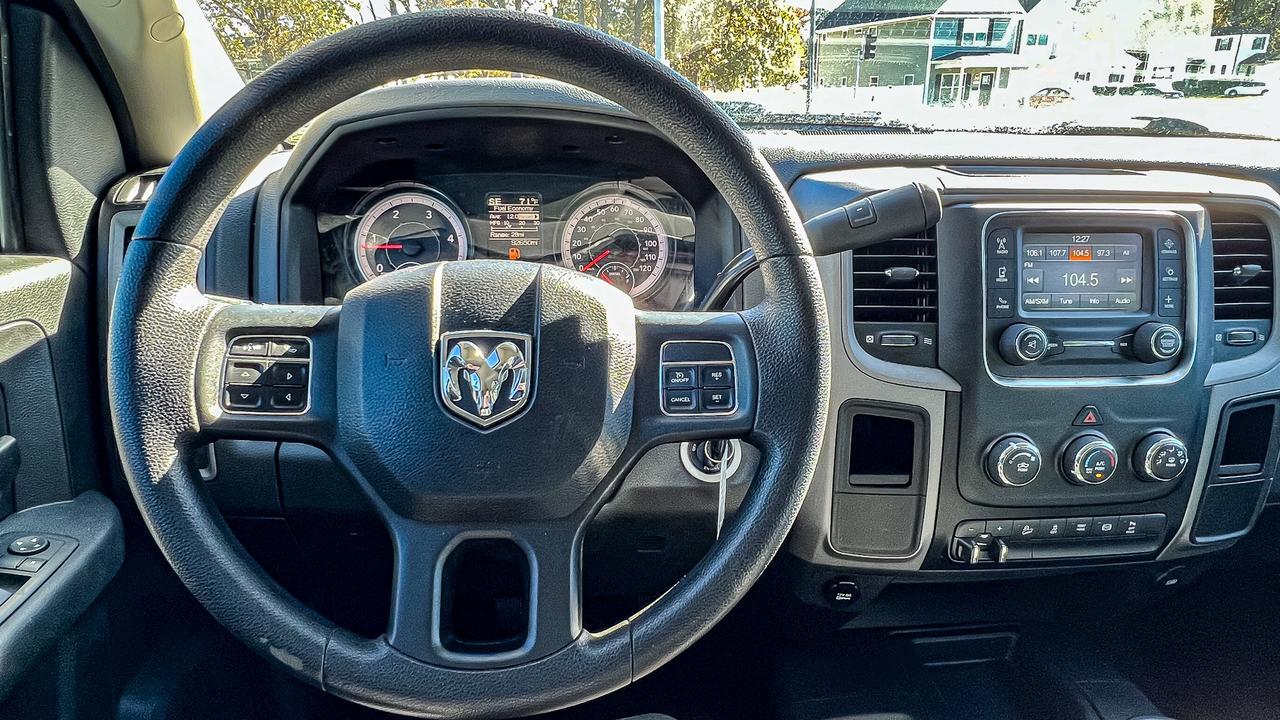 2017 RAM 2500 TRADESMAN CREW CAB 4X4, BACKUP CAMERA, LEATHER, SIRIUS XM