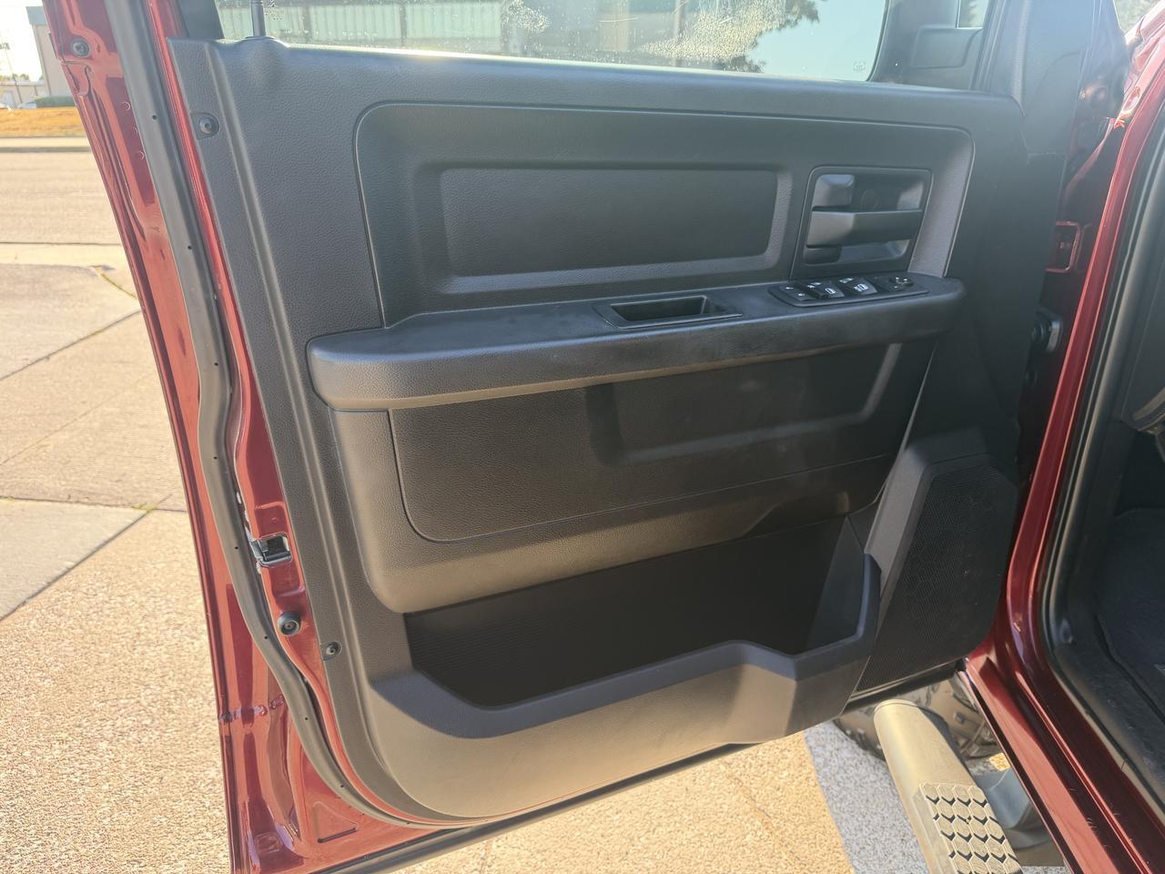 2017 Ram 2500 Tradesman 4WD 6.4L 8 Cyl Gasoline Dallas TX