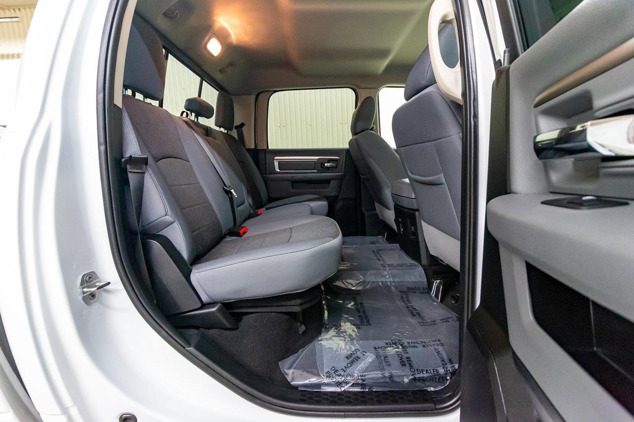 2017 Ram 1500 4x4 Crew Cab Big Horn EcoDiesel BCam Red Deer AB