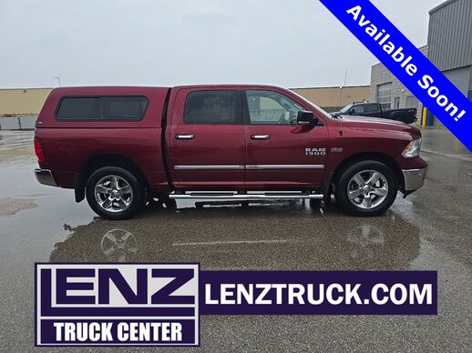 2017_Ram_1500_4x4 Crew Cab Big Horn_ Fond du Lac WI