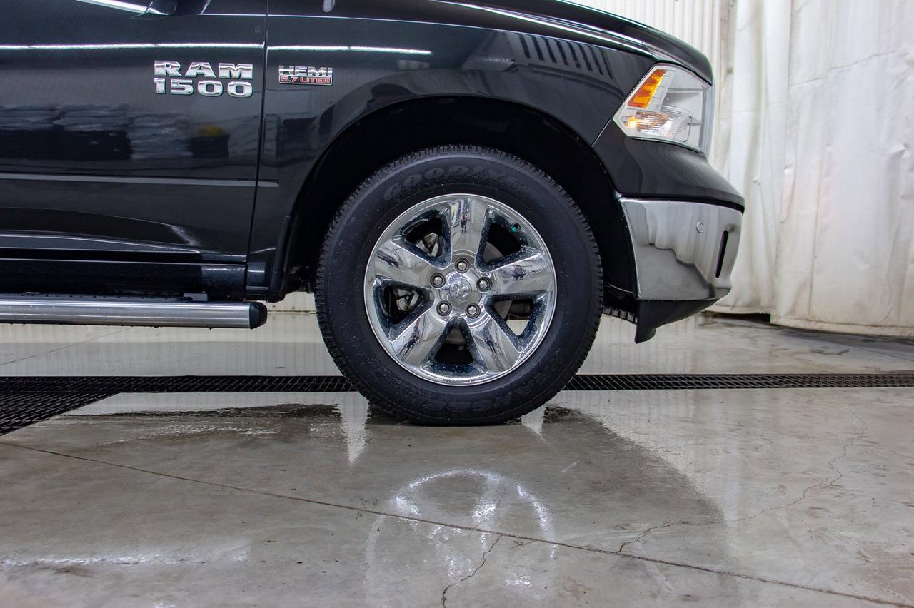 2017 Ram 1500 4x4 Crew Cab Big Horn Red Deer AB