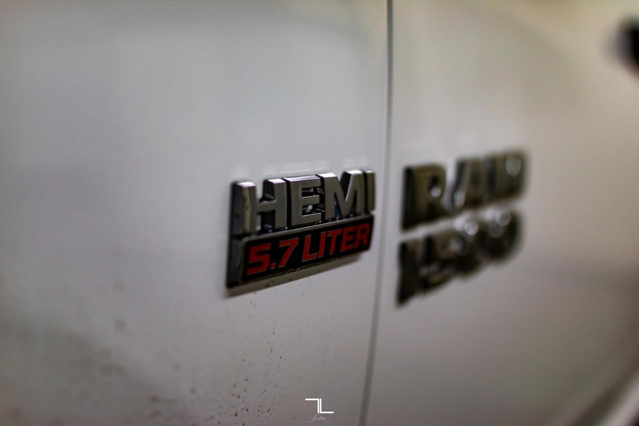 2017 Ram 1500 4x4 Crew Cab Black Express Red Deer AB